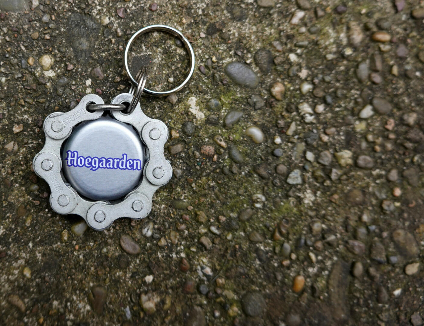 Porte-clés chaîne + capsule Hoogarden