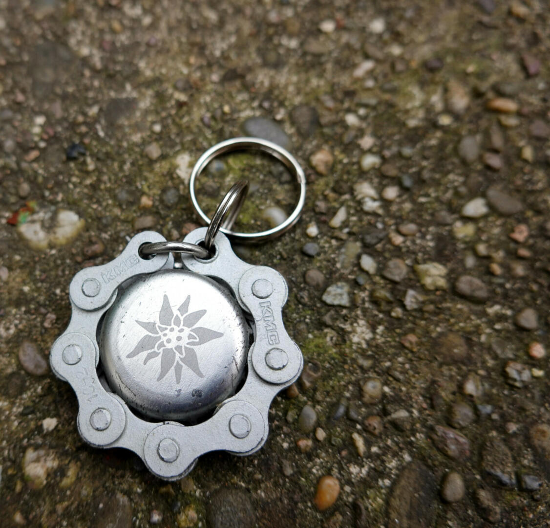 Porte-clés chaîne + capsule Edelweiss