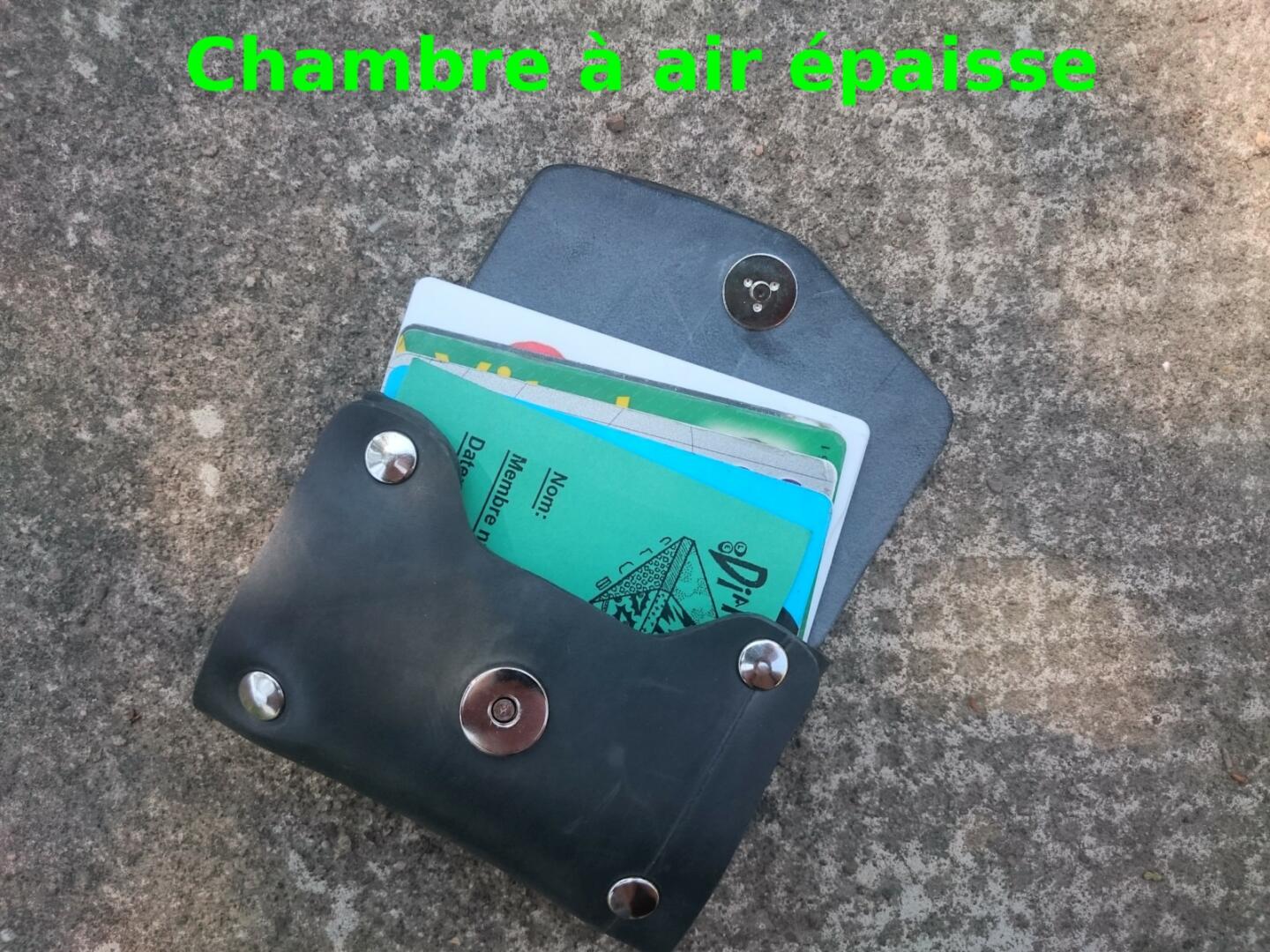 Porte-cartes en chambre à air de tracteur