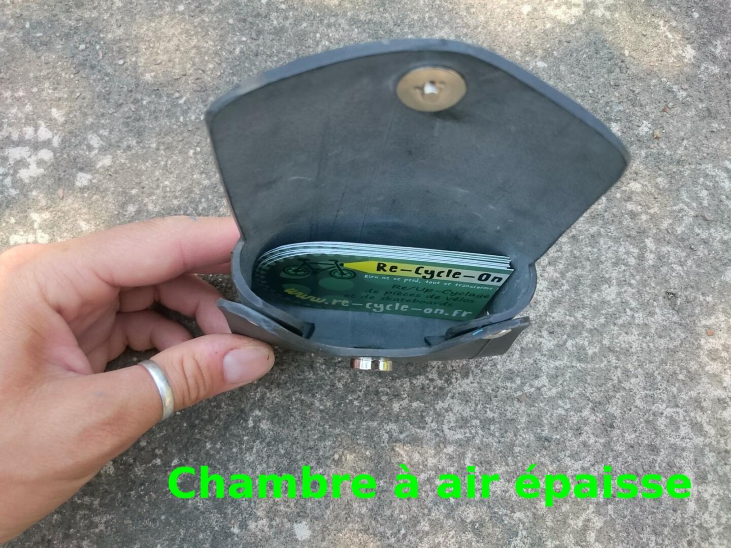 Porte-cartes en chambre à air de tracteur