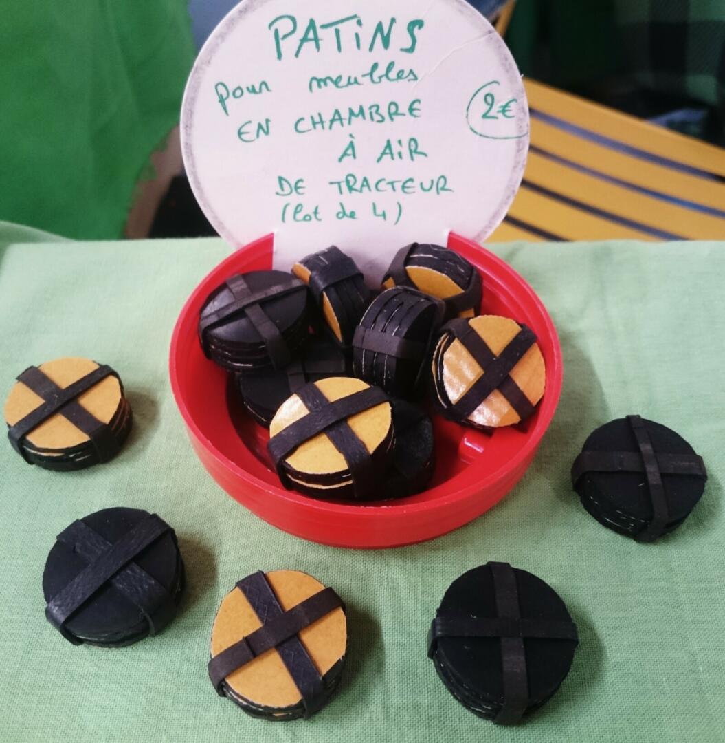 Patins pour meubles en chambre à air