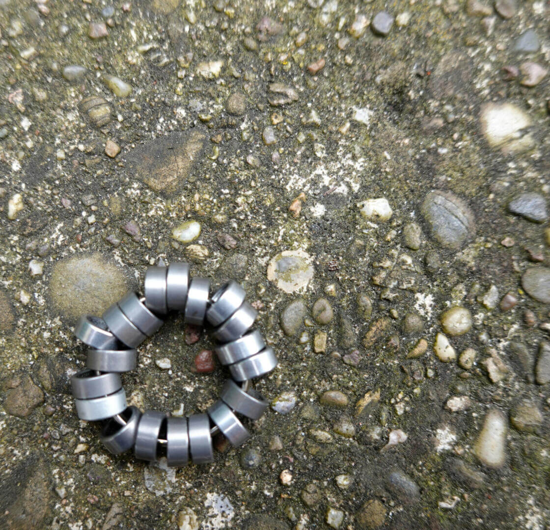 Fidget anneau avec petits rouleaux