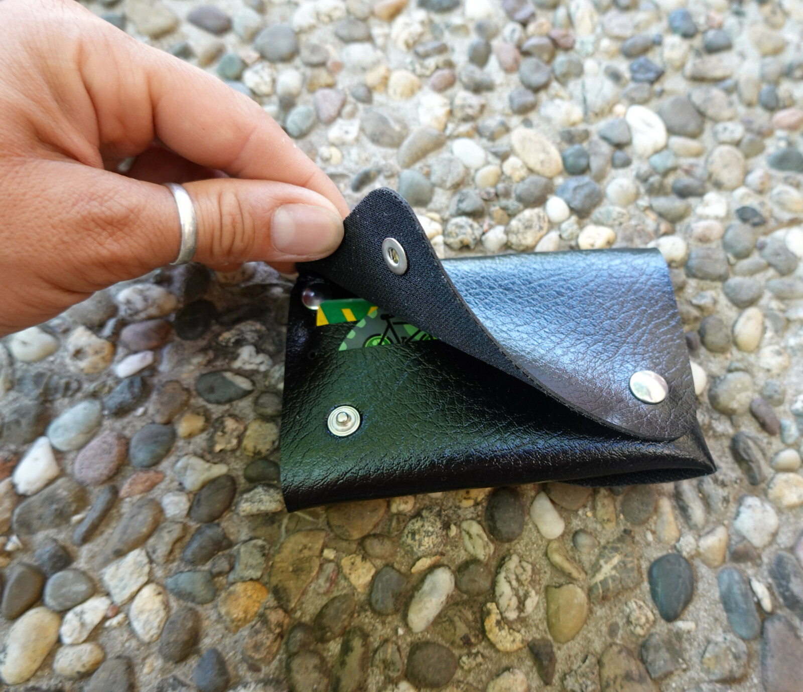 Portefeuilles en tablier de scooter upcyclé